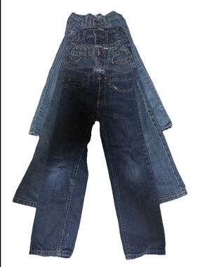 Lot of 4 Jeans size 4,5 Duo in Dark Blue and Medium Blue